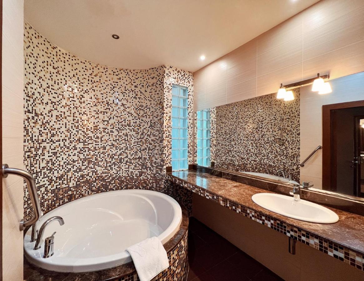 Avenue Hotel Baku Ngoại thất bức ảnh
