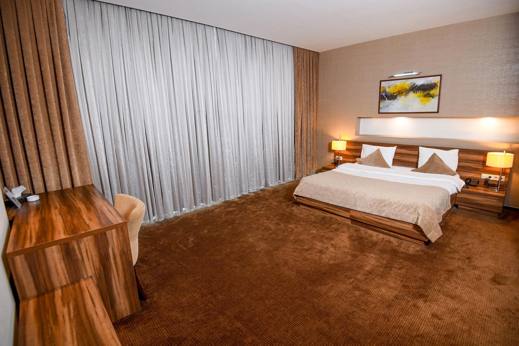 Avenue Hotel Baku Ngoại thất bức ảnh