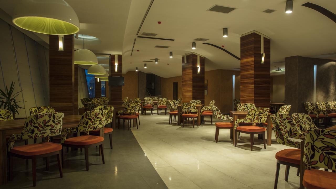 Avenue Hotel Baku Ngoại thất bức ảnh